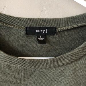 Green pullover sweater